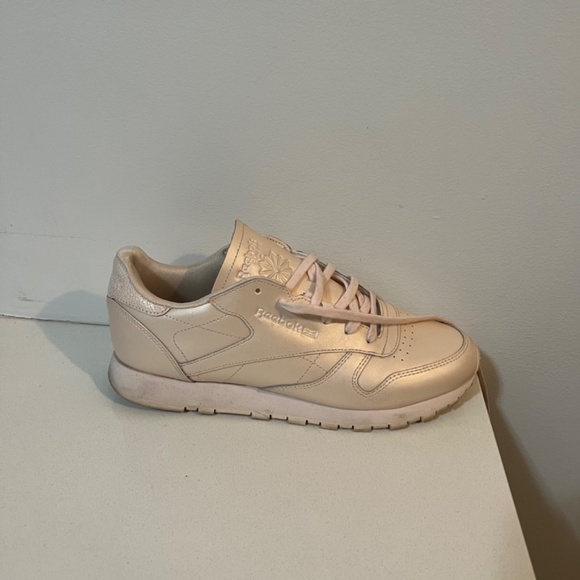 Reebok baby metallic pink tinted sneaker - Picture 5 of 7